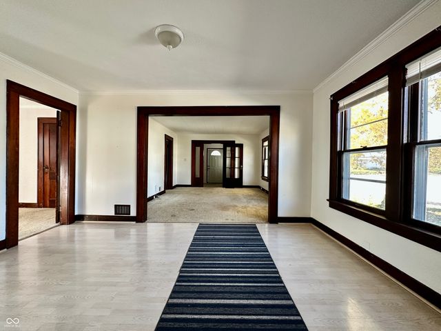 191 N 7th Avenue, Beech Grove, IN 46107