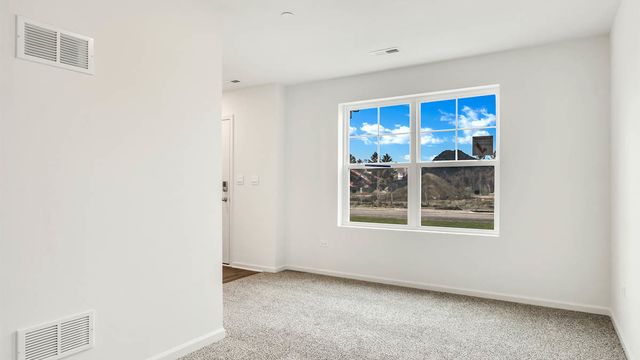 403 Lakeshore Court, St. Charles, IL 60174