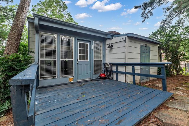 9 Lakeview Manor, Huntsville, TX 77340