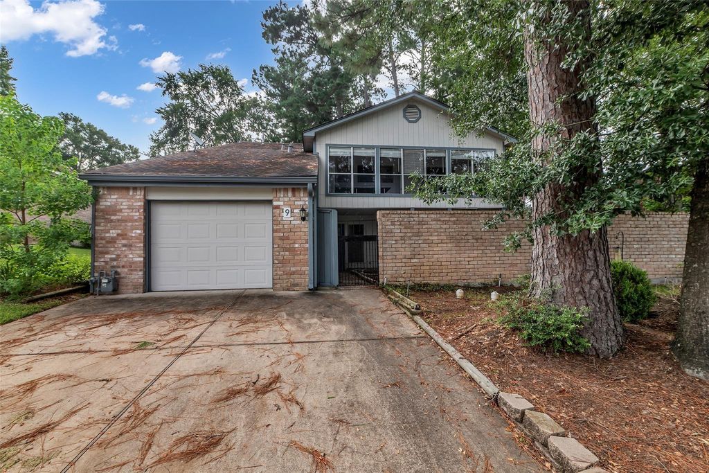 9 Lakeview Manor, Huntsville, TX 77340
