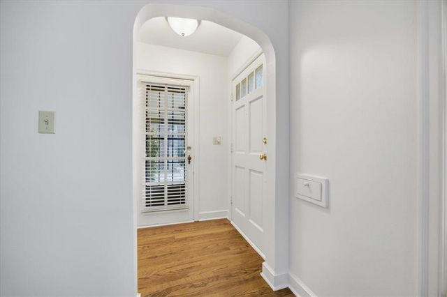 2204 W 50 Terrace, Westwood Hills, KS 66205