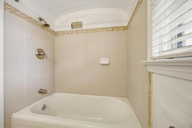 2204 W 50 Terrace, Westwood Hills, KS 66205