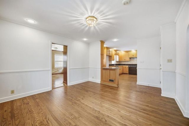 2204 W 50 Terrace, Westwood Hills, KS 66205