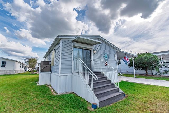 8 HOLLAND DRIVE, Punta Gorda, FL 33950