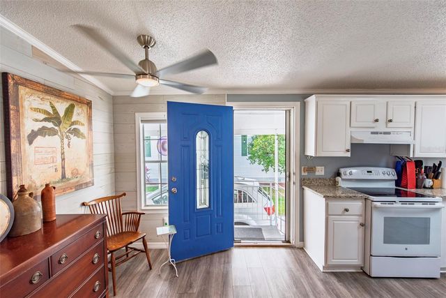 8 HOLLAND DRIVE, Punta Gorda, FL 33950