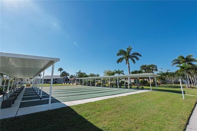 8 HOLLAND DRIVE, Punta Gorda, FL 33950