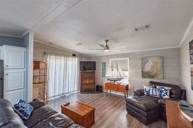 8 HOLLAND DRIVE, Punta Gorda, FL 33950