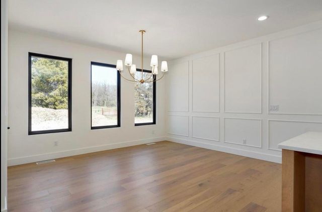 2105 N Silver Charm Avenue, Springfield, MO 65802