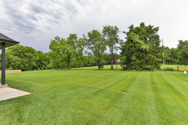 2105 N Silver Charm Avenue, Springfield, MO 65802