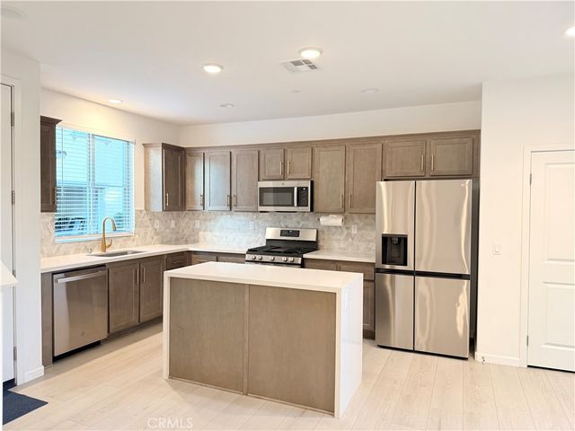 29502 Marx Way, Winchester, CA 92596