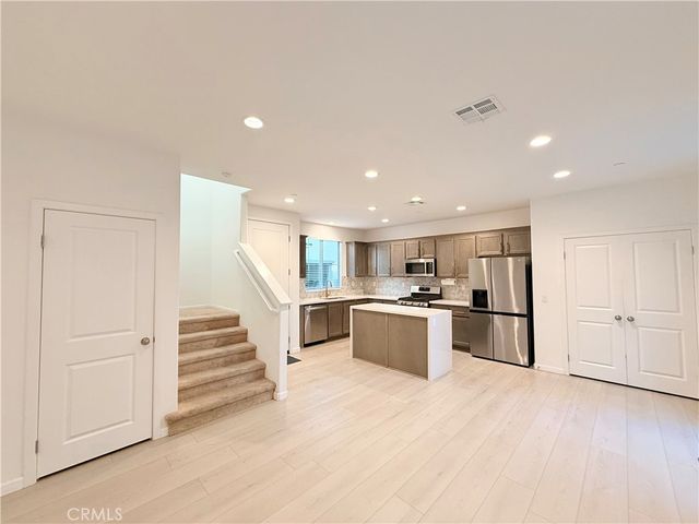 29502 Marx Way, Winchester, CA 92596