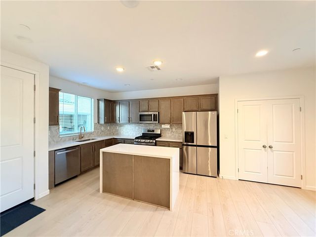 29502 Marx Way, Winchester, CA 92596