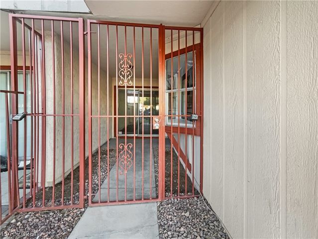 401 North Lamb Boulevard B, Las Vegas, NV 89110