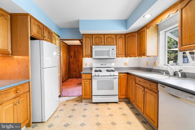 40 HARCOURT LN, Hatboro, PA 19040