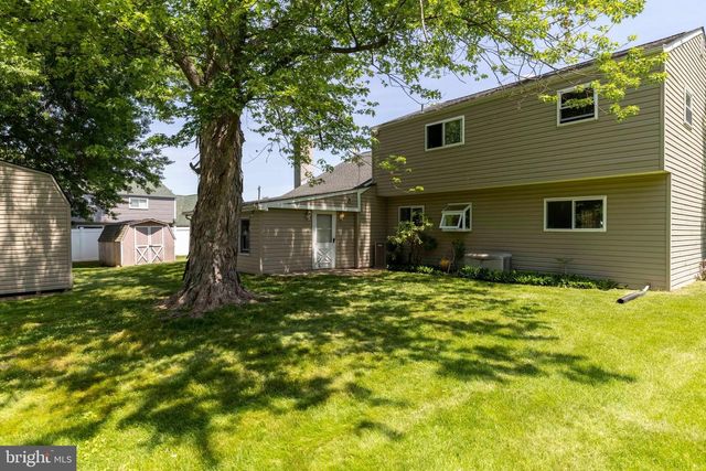 40 HARCOURT LN, Hatboro, PA 19040