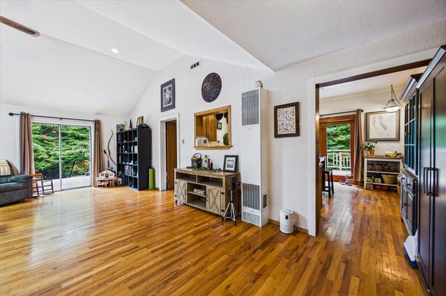 4692 Cummings Road, Eureka, CA 95503