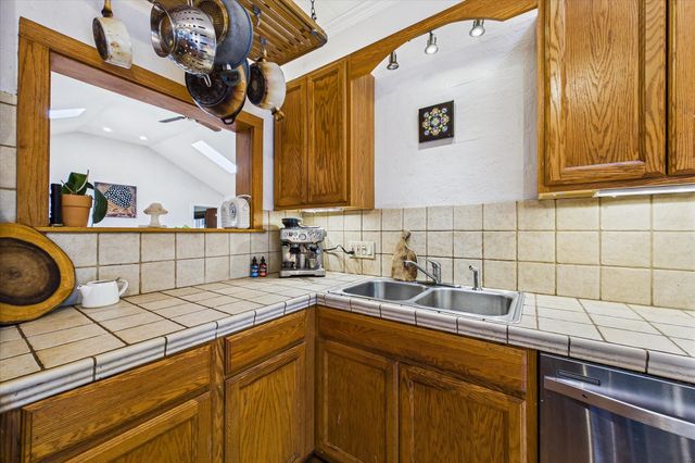 4692 Cummings Road, Eureka, CA 95503