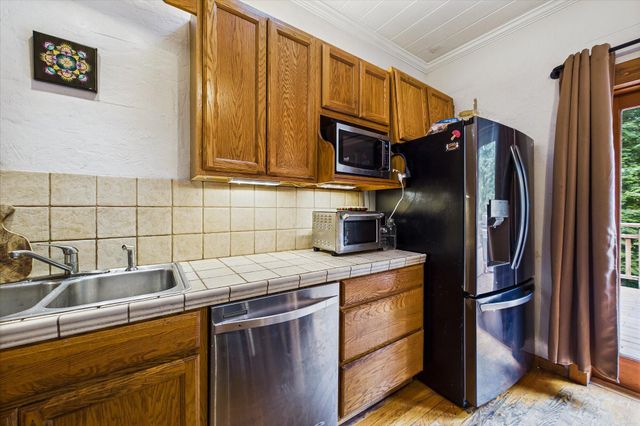 4692 Cummings Road, Eureka, CA 95503