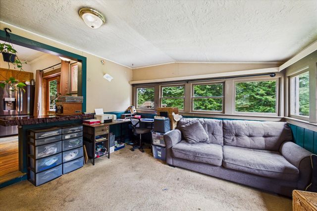 4692 Cummings Road, Eureka, CA 95503