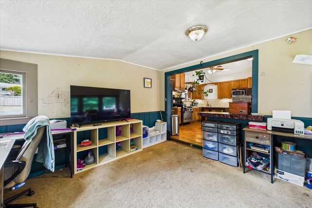 4692 Cummings Road, Eureka, CA 95503