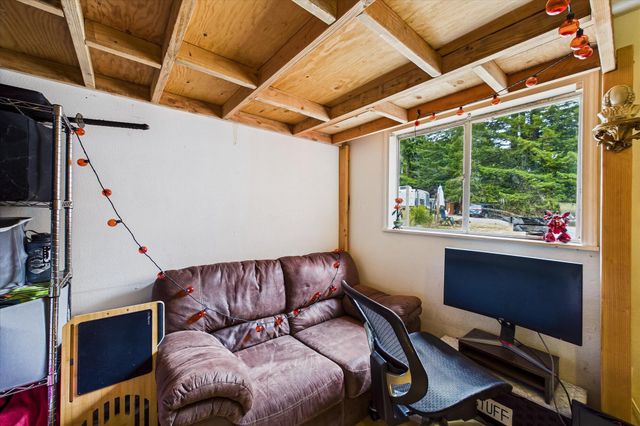 4692 Cummings Road, Eureka, CA 95503