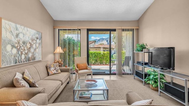 1981 Paseo Raqueta, Palm Springs, CA 92262