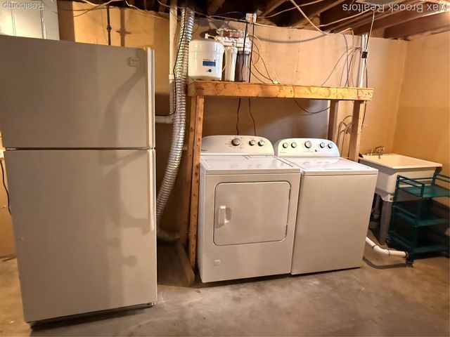 2105 Rowland Avenue, Royal Oak, MI 48067