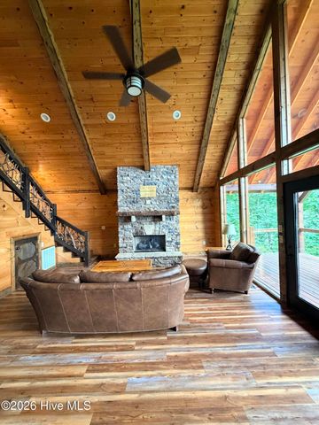 371 Black Bear Trail, Topton, NC 28781
