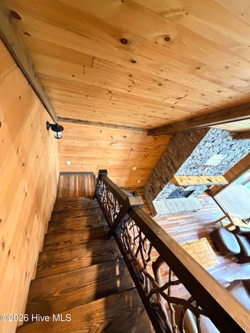 371 Black Bear Trail, Topton, NC 28781