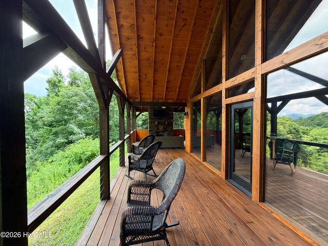 371 Black Bear Trail, Topton, NC 28781