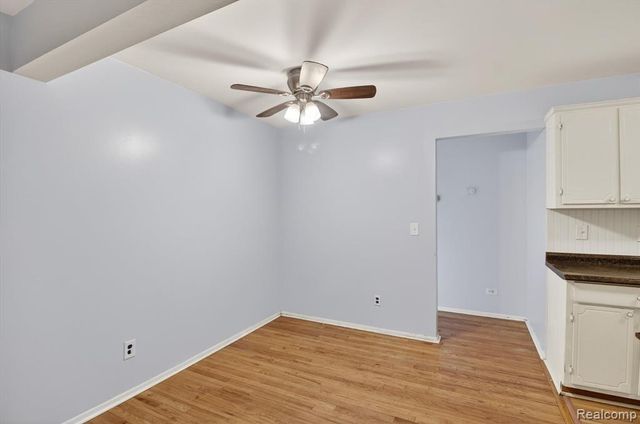 25301 5 Mile Rd 109, Redford, MI 48239