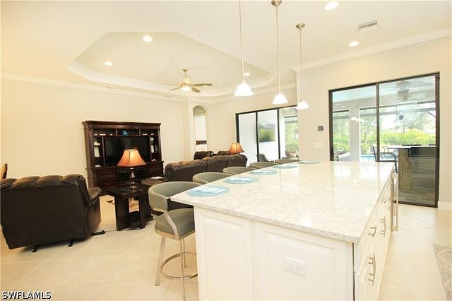 9456 Montelanico LOOP, Naples, FL 34119