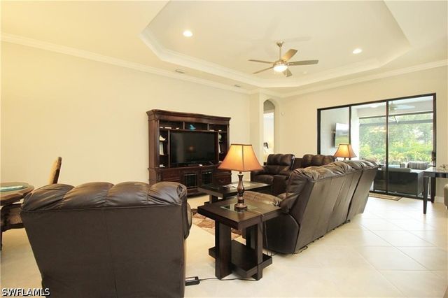 9456 Montelanico LOOP, Naples, FL 34119