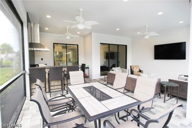 9456 Montelanico LOOP, Naples, FL 34119