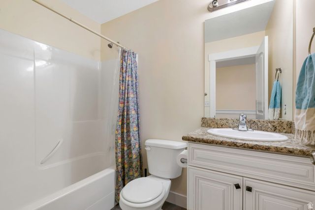 2428 E JIM BRIDGER DR, Eagle Mountain, UT 84005