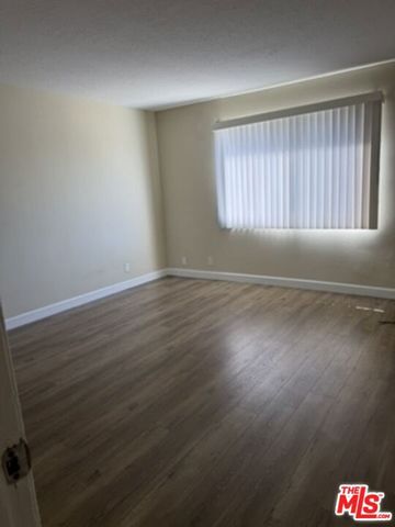 7504 Sepulveda Boulevard, Van Nuys (los Angeles), CA 91405