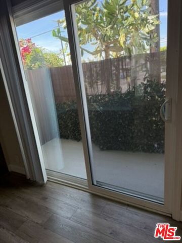 7504 Sepulveda Boulevard, Van Nuys (los Angeles), CA 91405