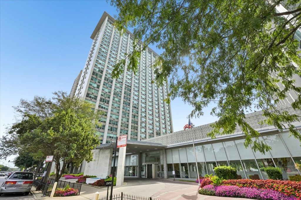 3600 N Lake Shore Drive 2209, Chicago, IL 60613