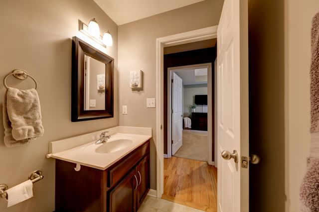 2677 Hidden Ridge Ct, Clarksville, TN 37043