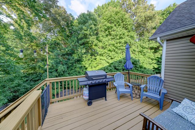 2677 Hidden Ridge Ct, Clarksville, TN 37043