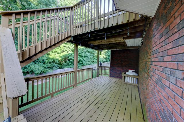 2677 Hidden Ridge Ct, Clarksville, TN 37043