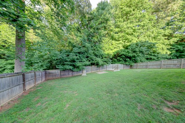 2677 Hidden Ridge Ct, Clarksville, TN 37043
