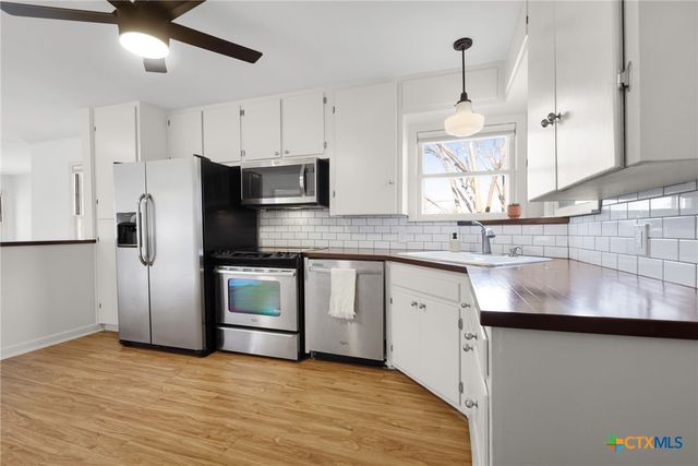 1345 Lee Street, New Braunfels, TX 78130