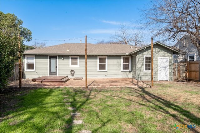 1345 Lee Street, New Braunfels, TX 78130