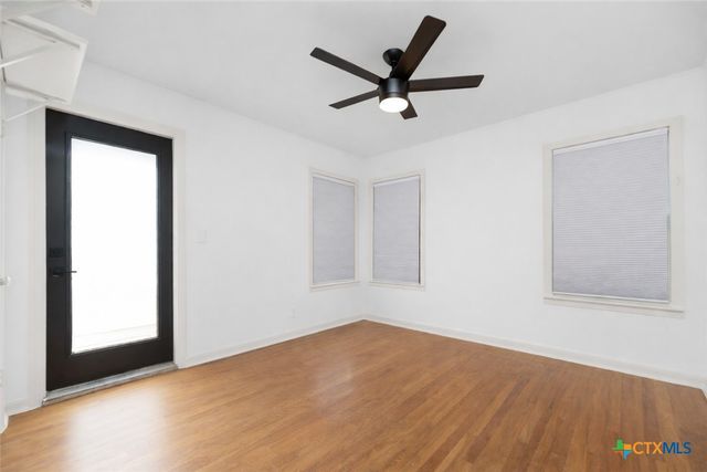 1345 Lee Street, New Braunfels, TX 78130