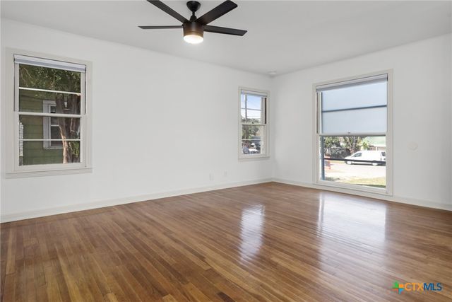 1345 Lee Street, New Braunfels, TX 78130