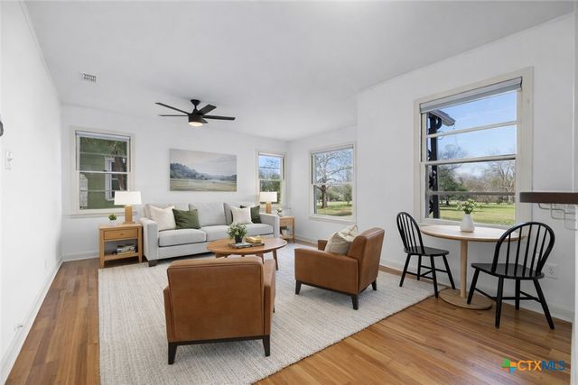 1345 Lee Street, New Braunfels, TX 78130