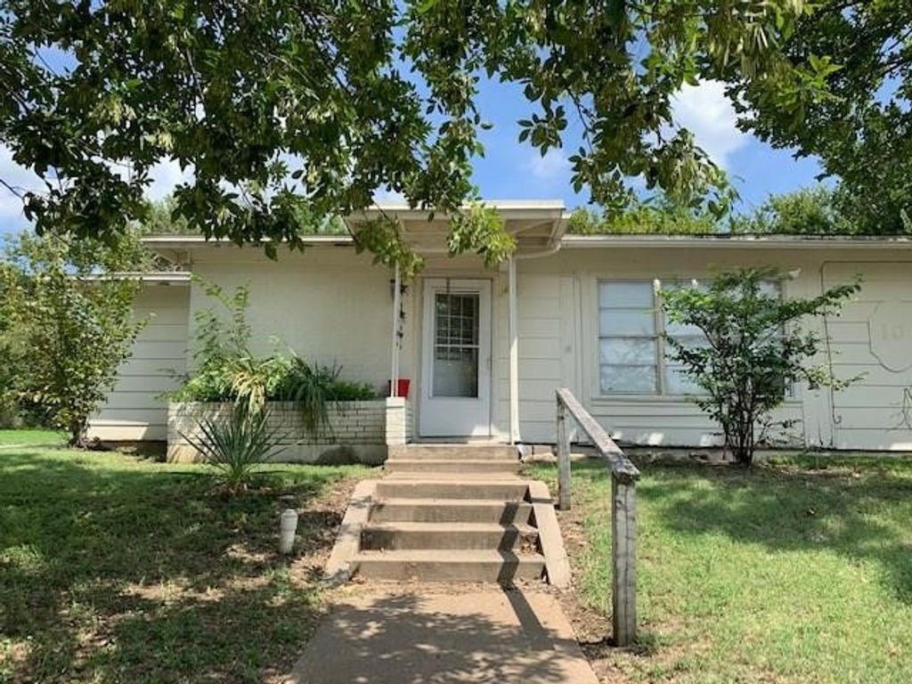 10 Pershing Drive A, Denison, TX 75020