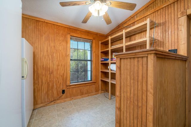 1603 LCR 822, Groesbeck, TX 76642
