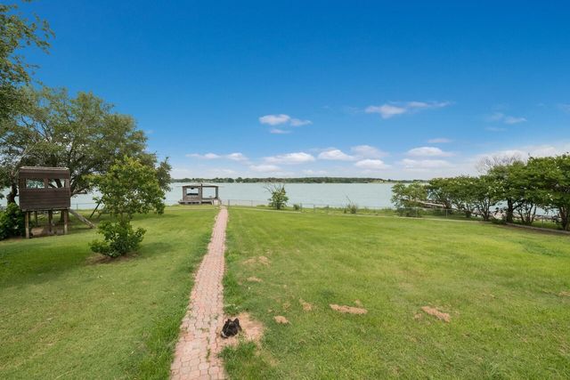 1603 LCR 822, Groesbeck, TX 76642